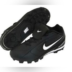 Nike Robbie Jr cleats. Size 3.5Y .